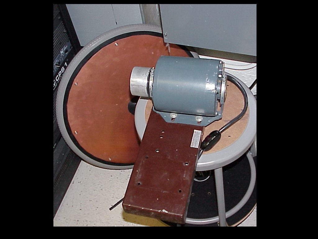 006Conservation of Angular Momentum with Dentist Chair