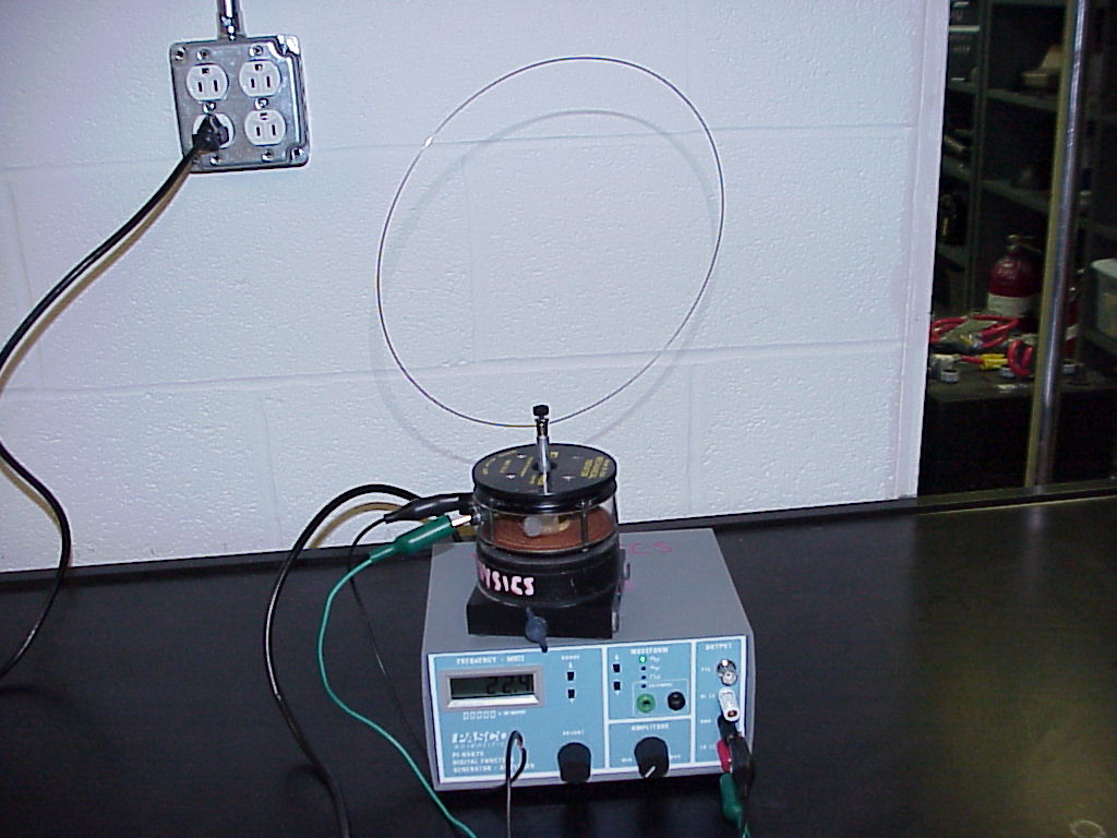 Wire loop on Vibrator