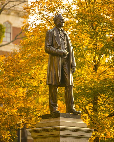 Statue of Cornelius Vanderbilt